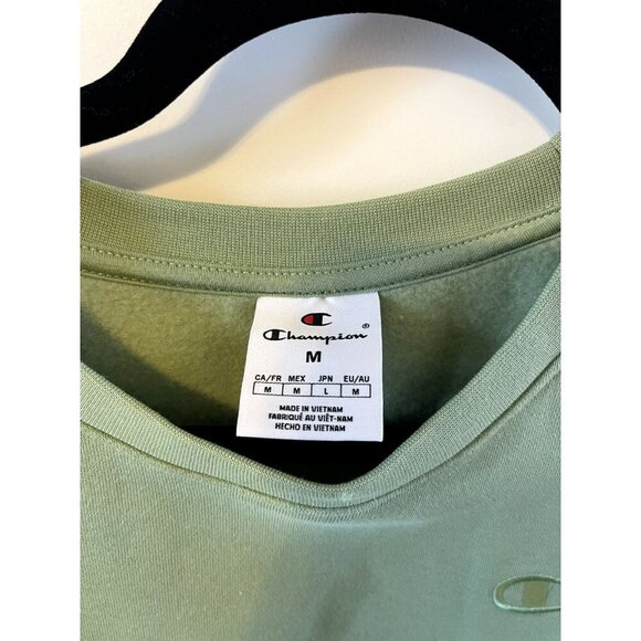 NEW Champion Womens Crewneck Soft Comfort Fleece Sweatshirt M NWOT Basil Green - Picture 5 of 5